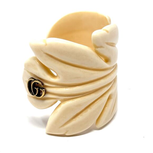 Gucci Leaf Cuff Bracelet - Picture 1 of 16